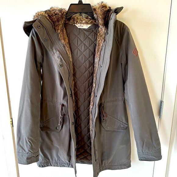 Abercrombie & Fitch Jackets & Blazers - XS Hollister Fur Lined Parka
